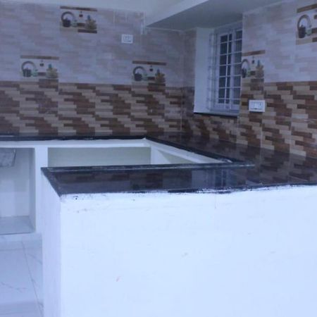 Loyal Apartment1 Bhk Gachibowli Hyderabad Eksteriør billede